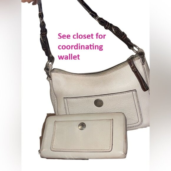 COACH Chelsea Pebbled Leather Hobo Crossbody - Cream/Ivory - Excellent Condition - Picture 12 of 12